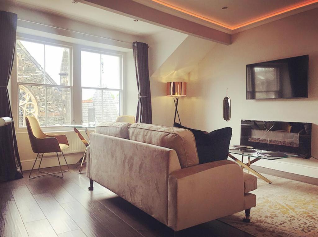 The Mews Boutique Deluxe Apartments, Sleep 2-6 People , Central Location, Free Parking ويندرمير المظهر الخارجي الصورة