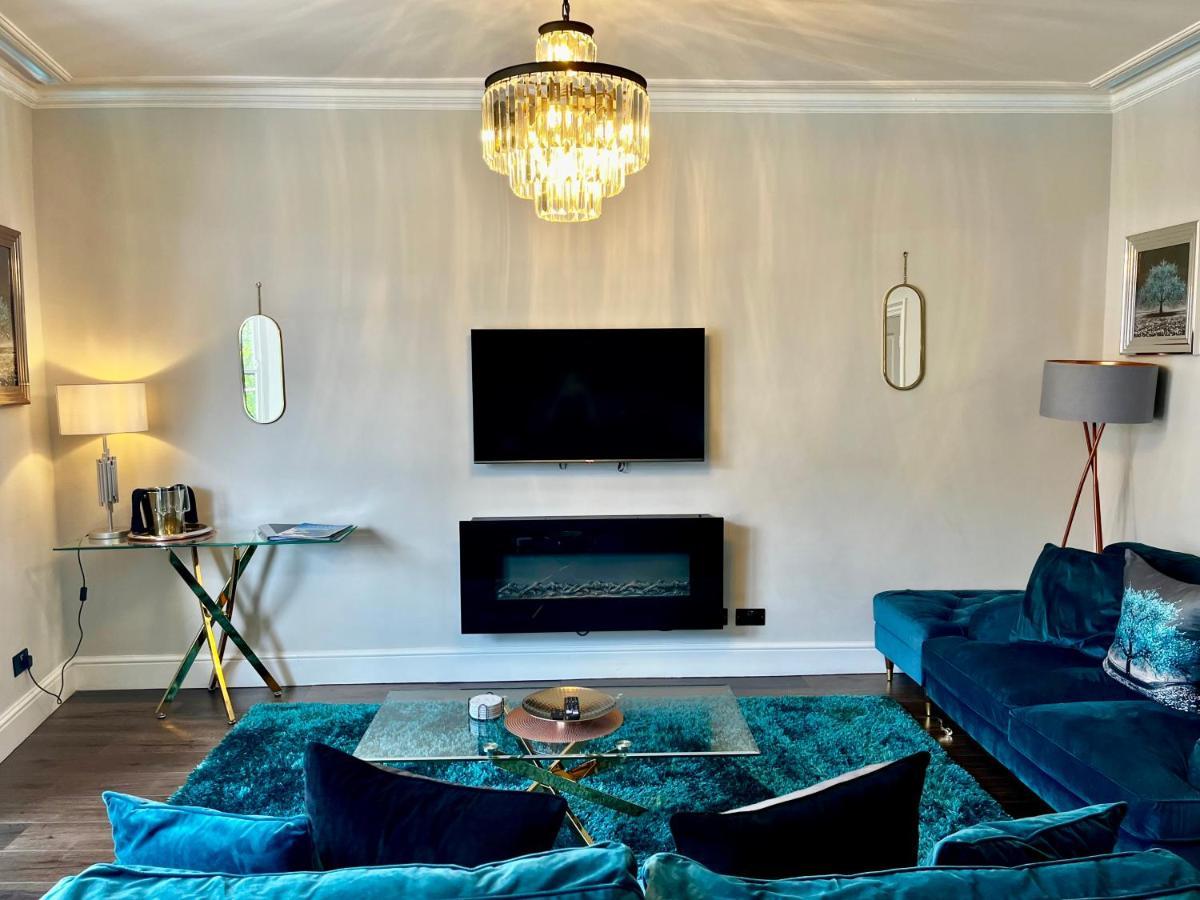 The Mews Boutique Deluxe Apartments, Sleep 2-6 People , Central Location, Free Parking ويندرمير المظهر الخارجي الصورة