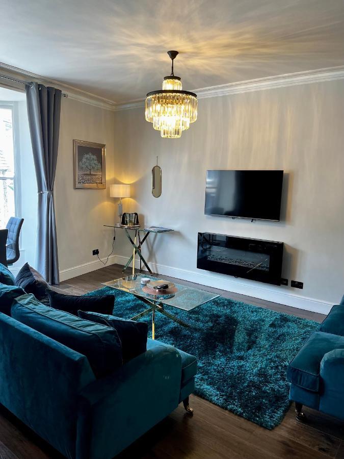 The Mews Boutique Deluxe Apartments, Sleep 2-6 People , Central Location, Free Parking ويندرمير المظهر الخارجي الصورة